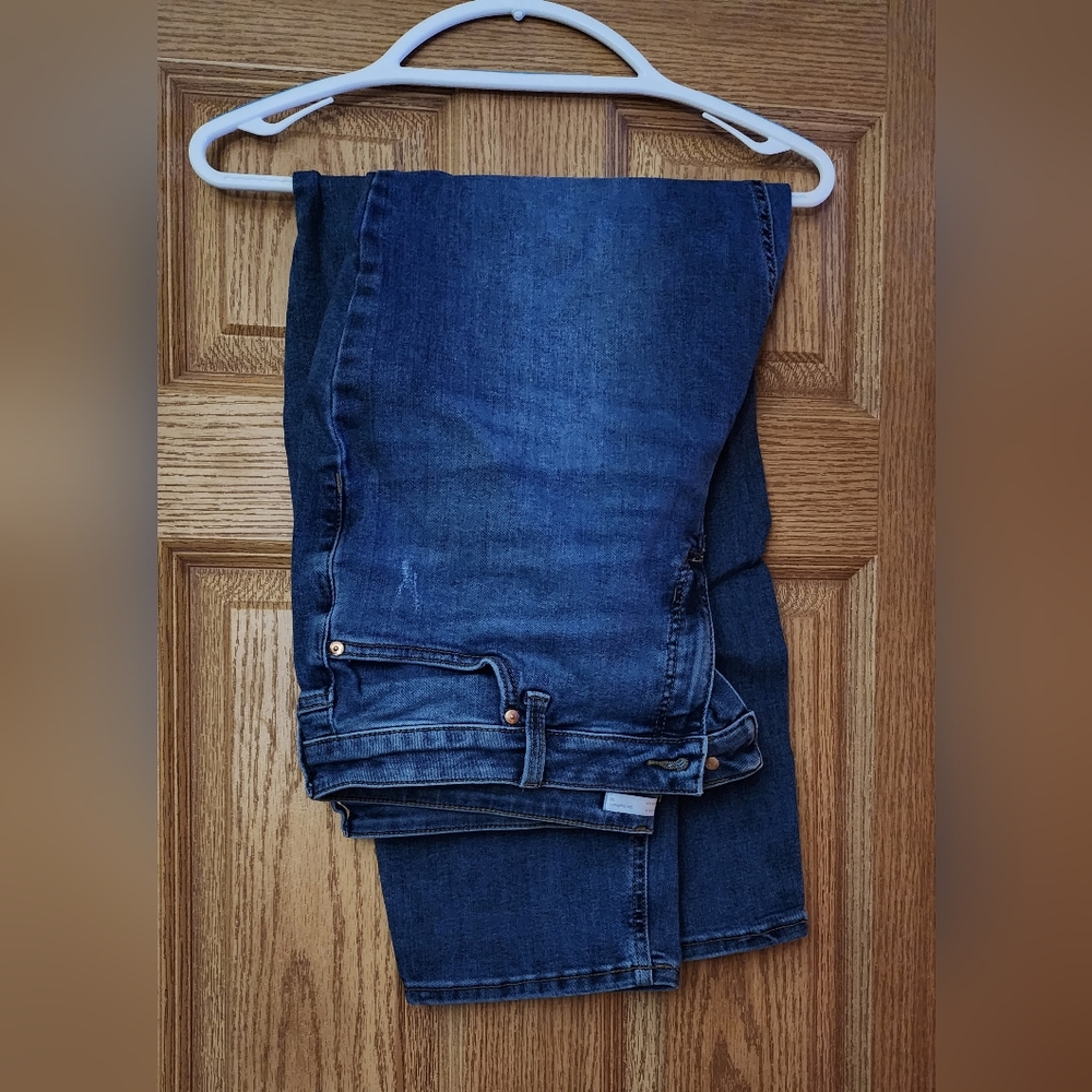 LC Lauren Conrad slim boyfriend jeans